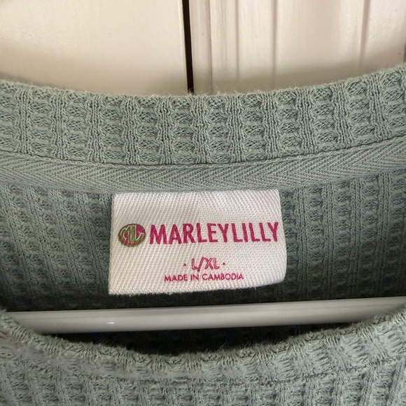 Women's Waffle Knit Long Sleeve Pullover - Sage Green - Picture 4 of 4